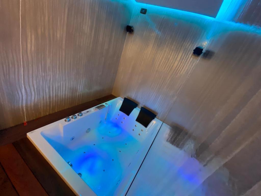 Hotel Vogue Ликола Екстериор снимка