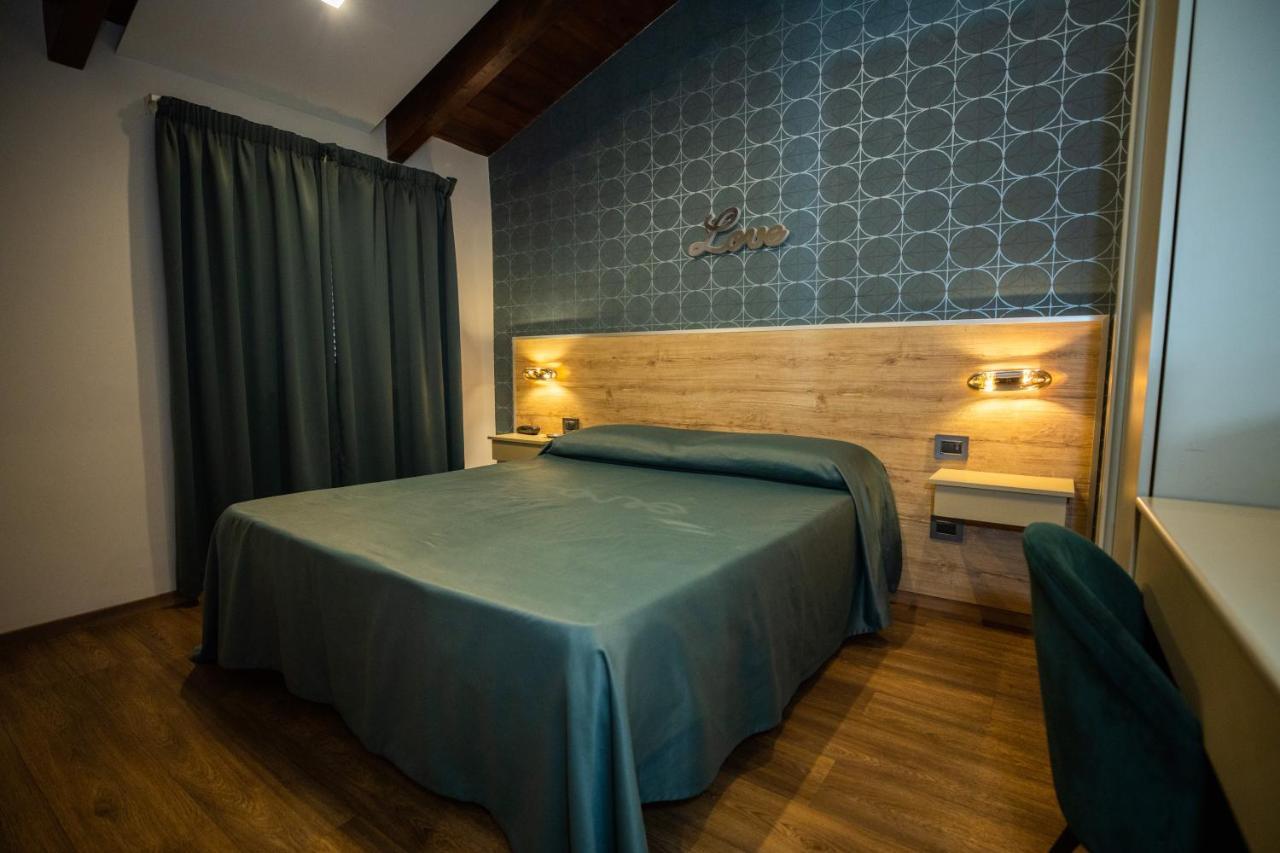 Hotel Vogue Ликола Екстериор снимка