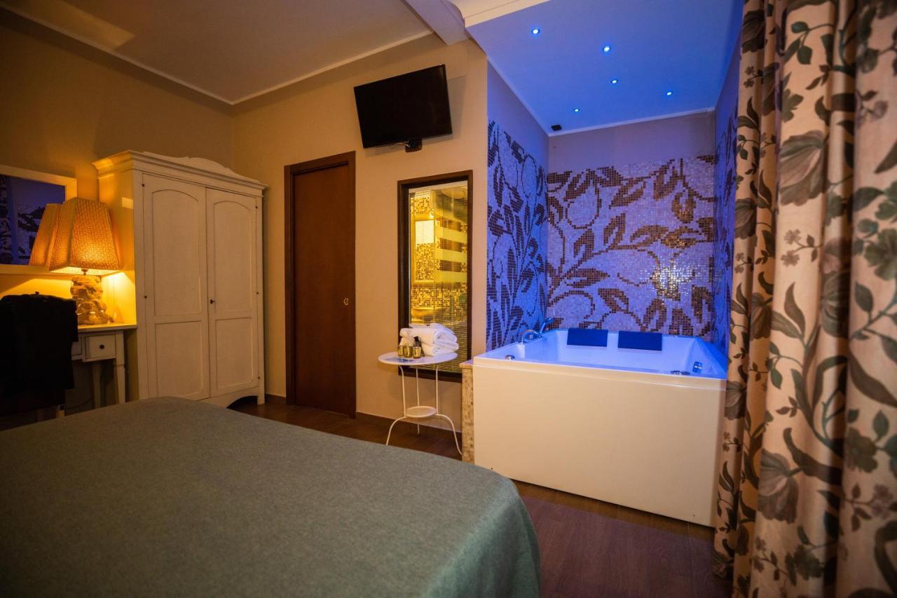 Hotel Vogue Ликола Екстериор снимка