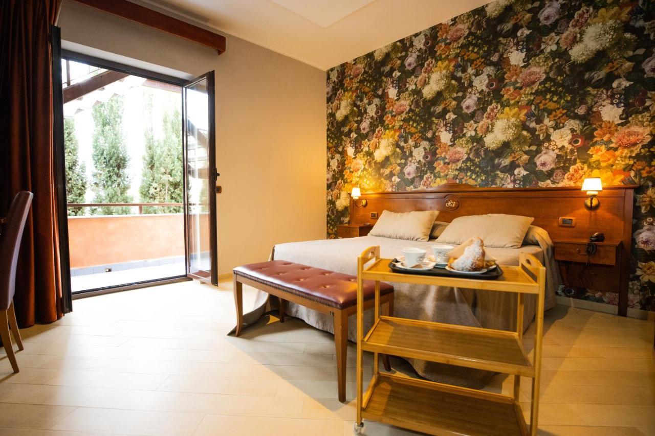 Hotel Vogue Ликола Екстериор снимка
