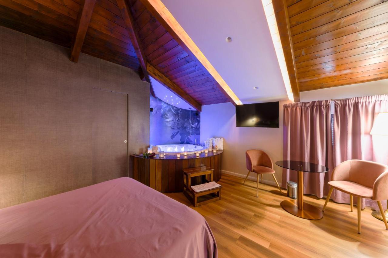 Hotel Vogue Ликола Екстериор снимка