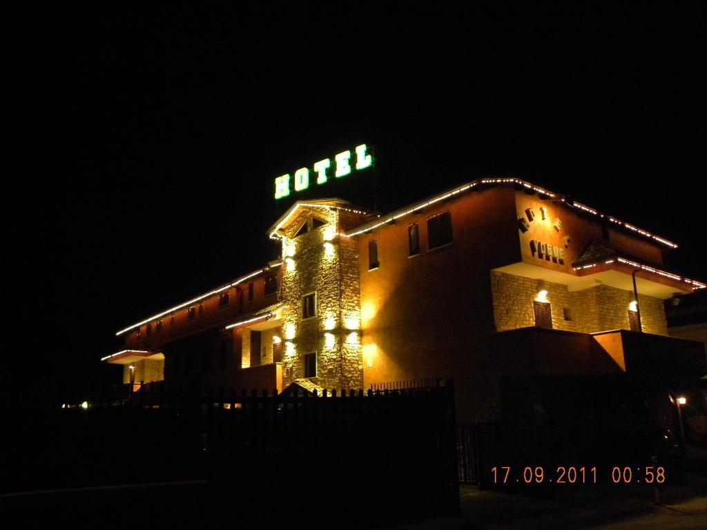 Hotel Vogue Ликола Екстериор снимка