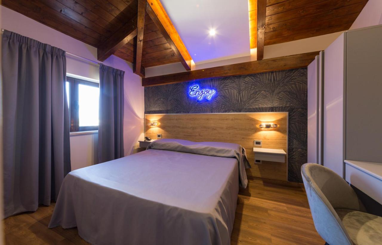 Hotel Vogue Ликола Екстериор снимка