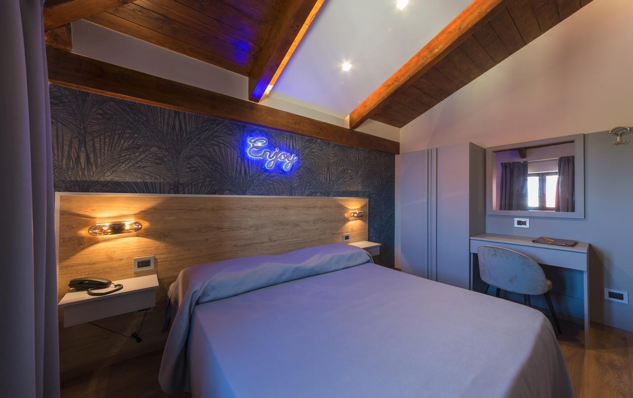 Hotel Vogue Ликола Екстериор снимка