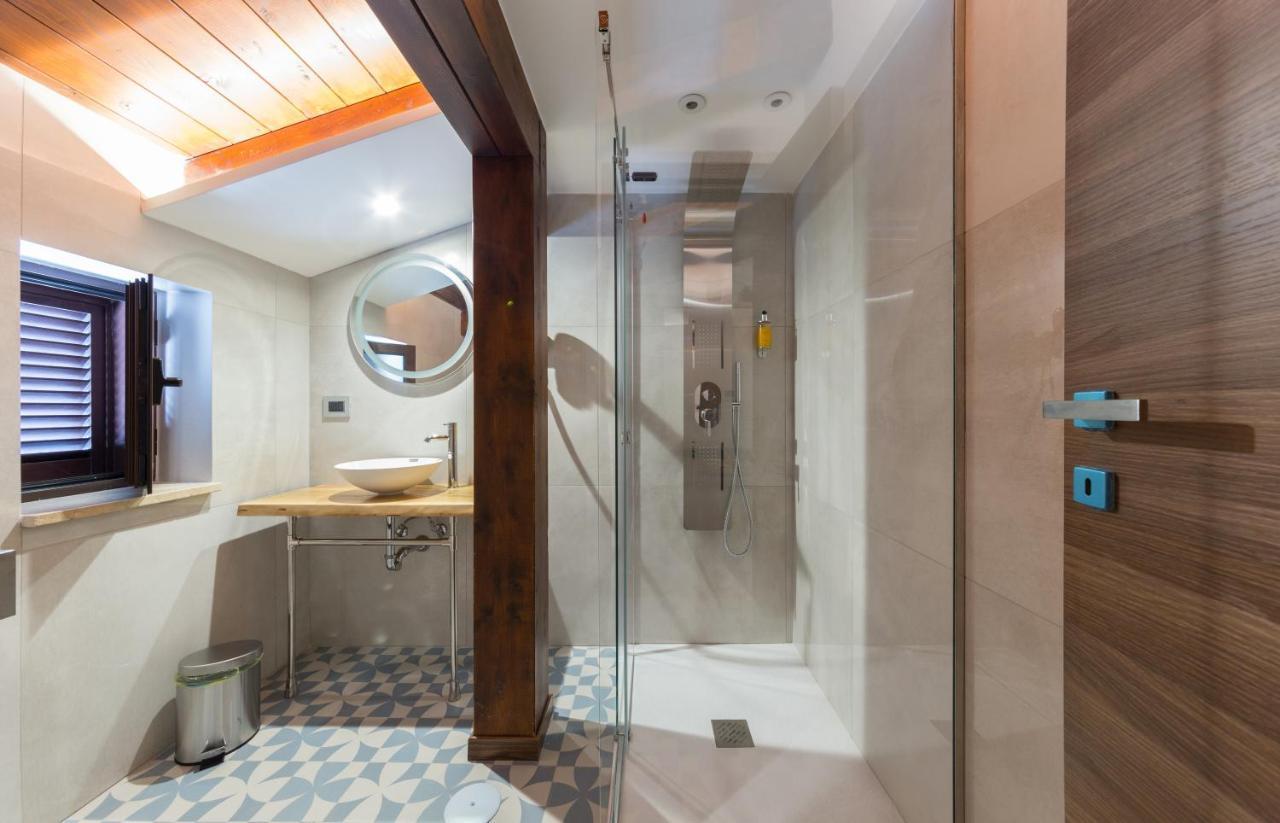 Hotel Vogue Ликола Екстериор снимка