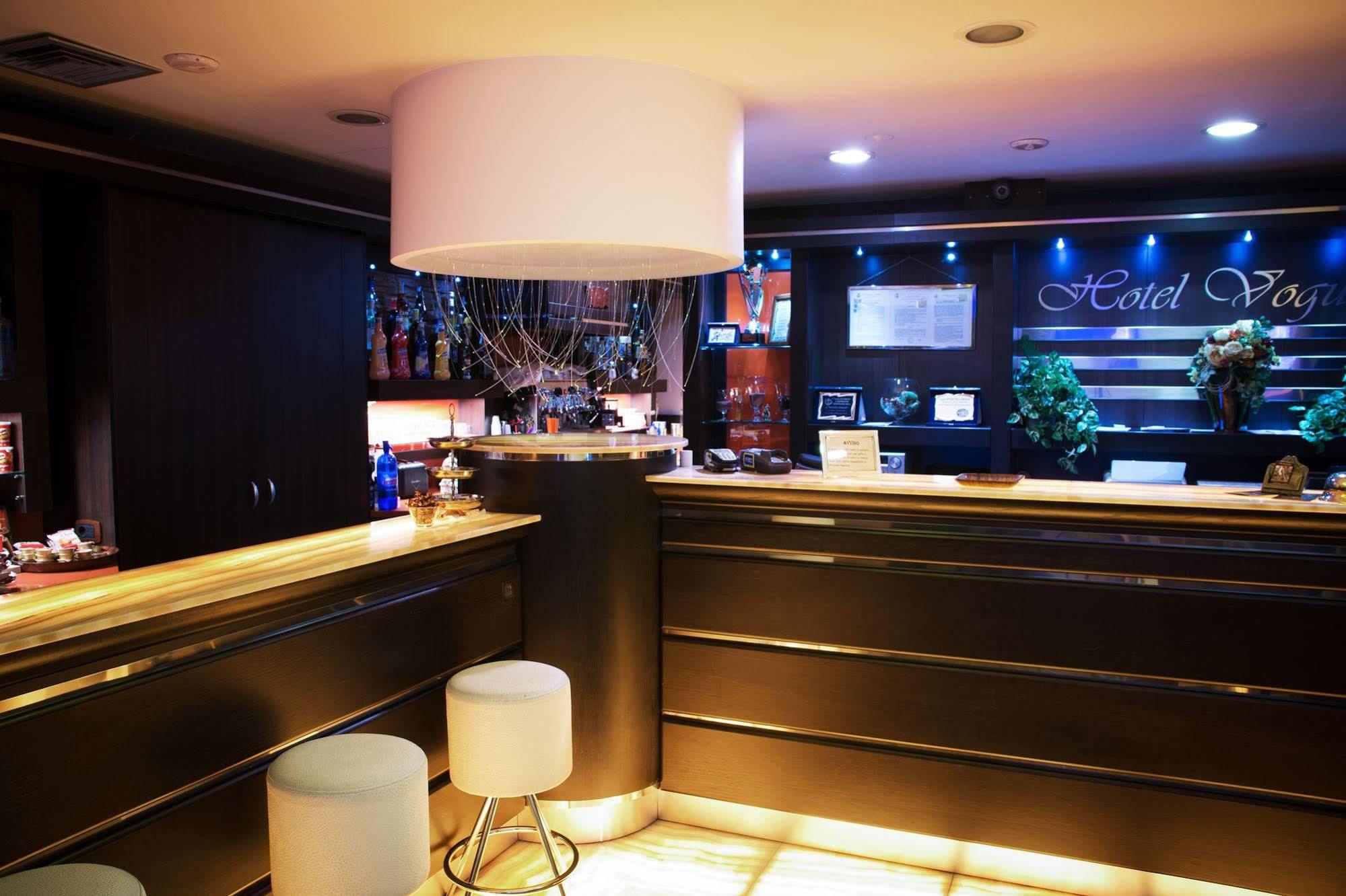 Hotel Vogue Ликола Екстериор снимка